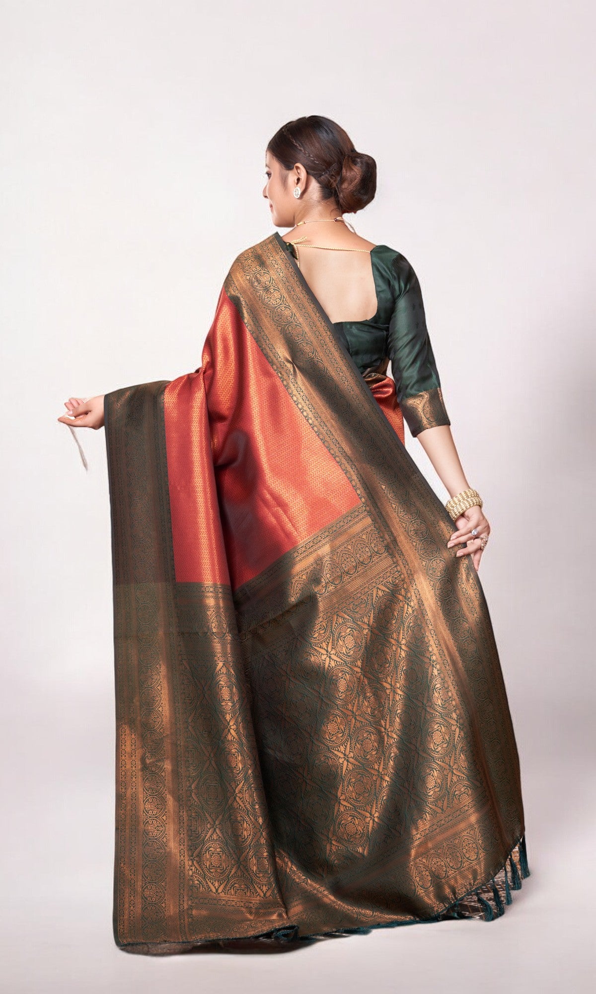 Orange Green  Kanjivaram Silk Saree With Zari Thread Artistry