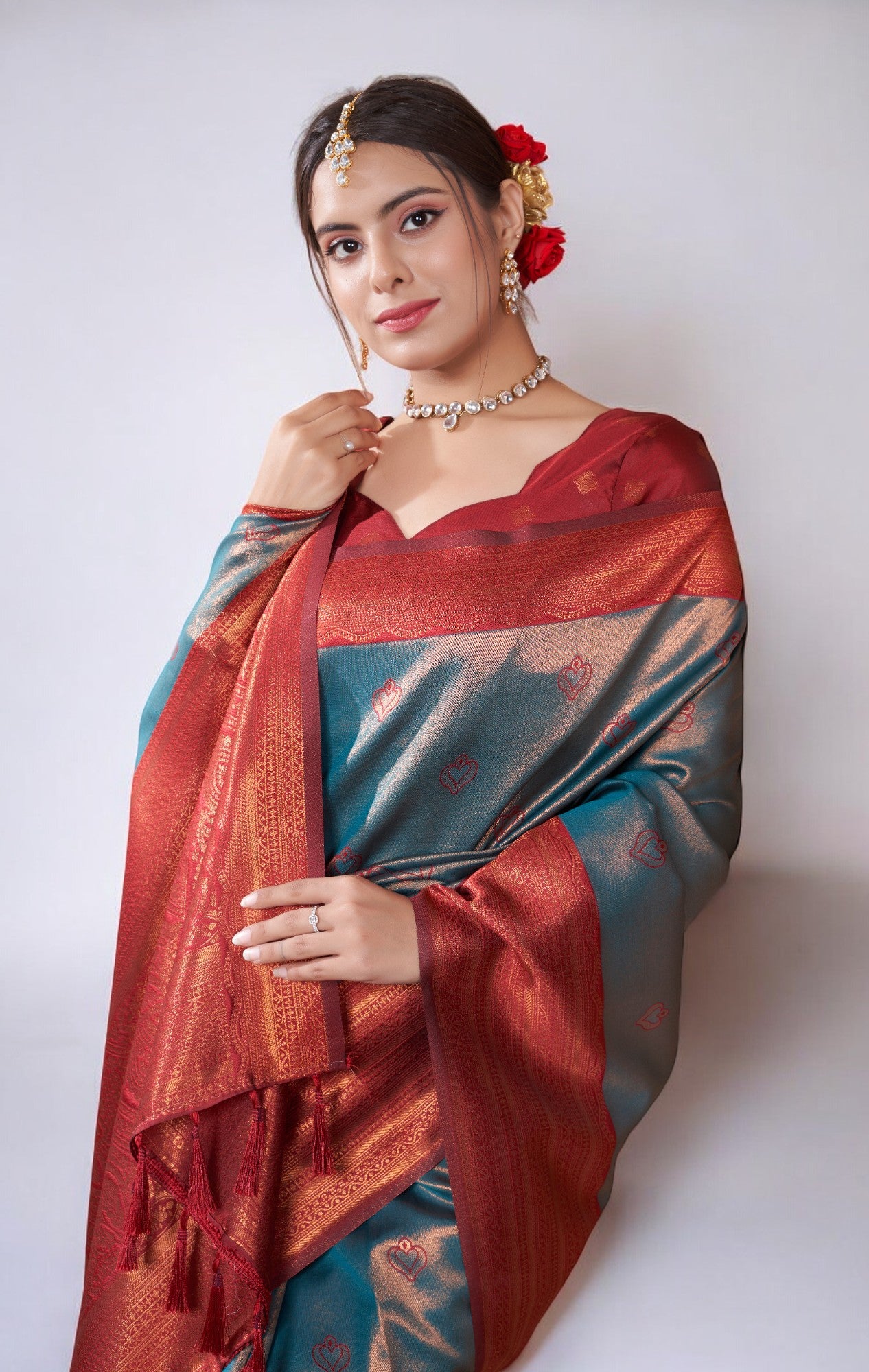 Peacock Blue Kanjivaram Silk Saree With Zari Thread Artistry