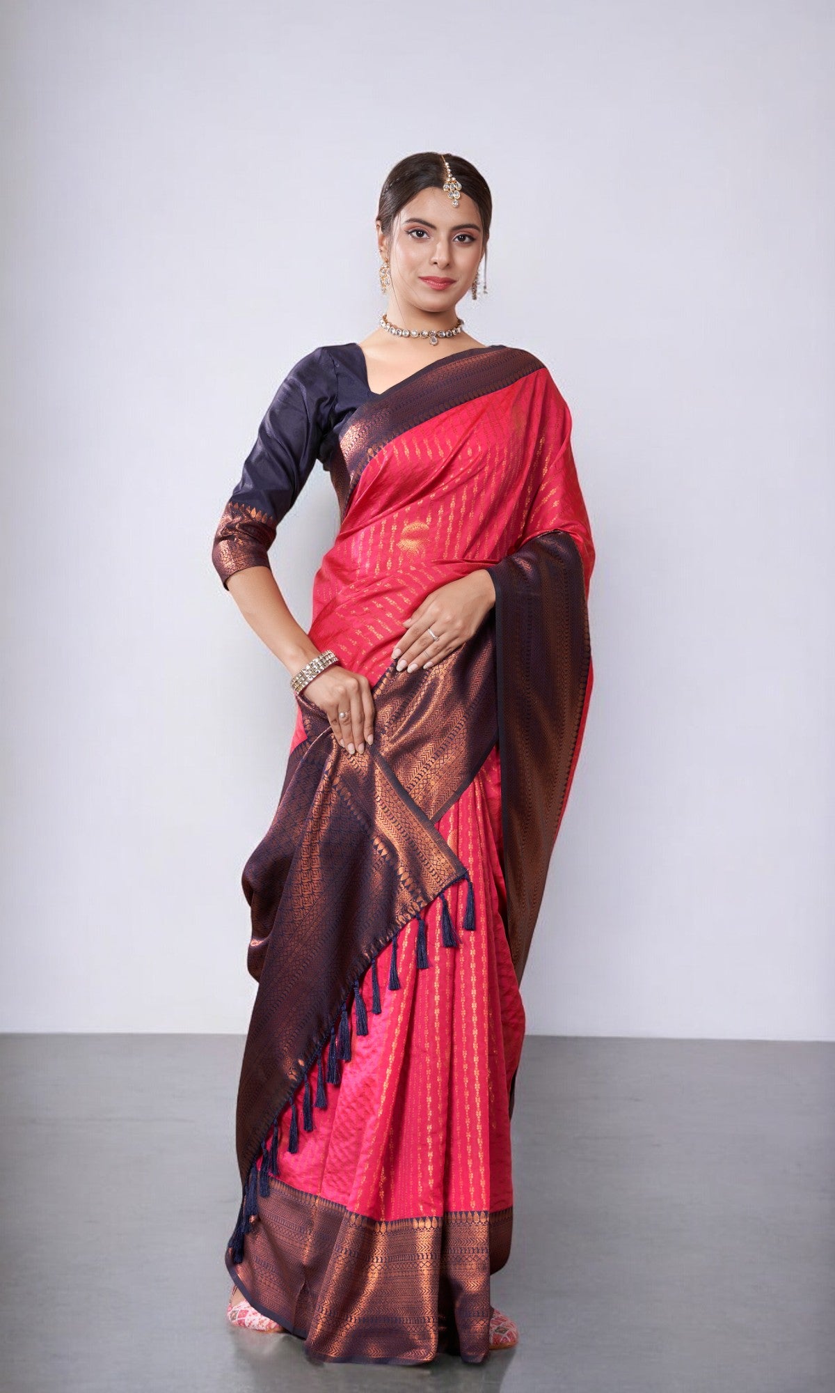 Rose Pink Kanjivaram Silk Saree With Jacquard Border