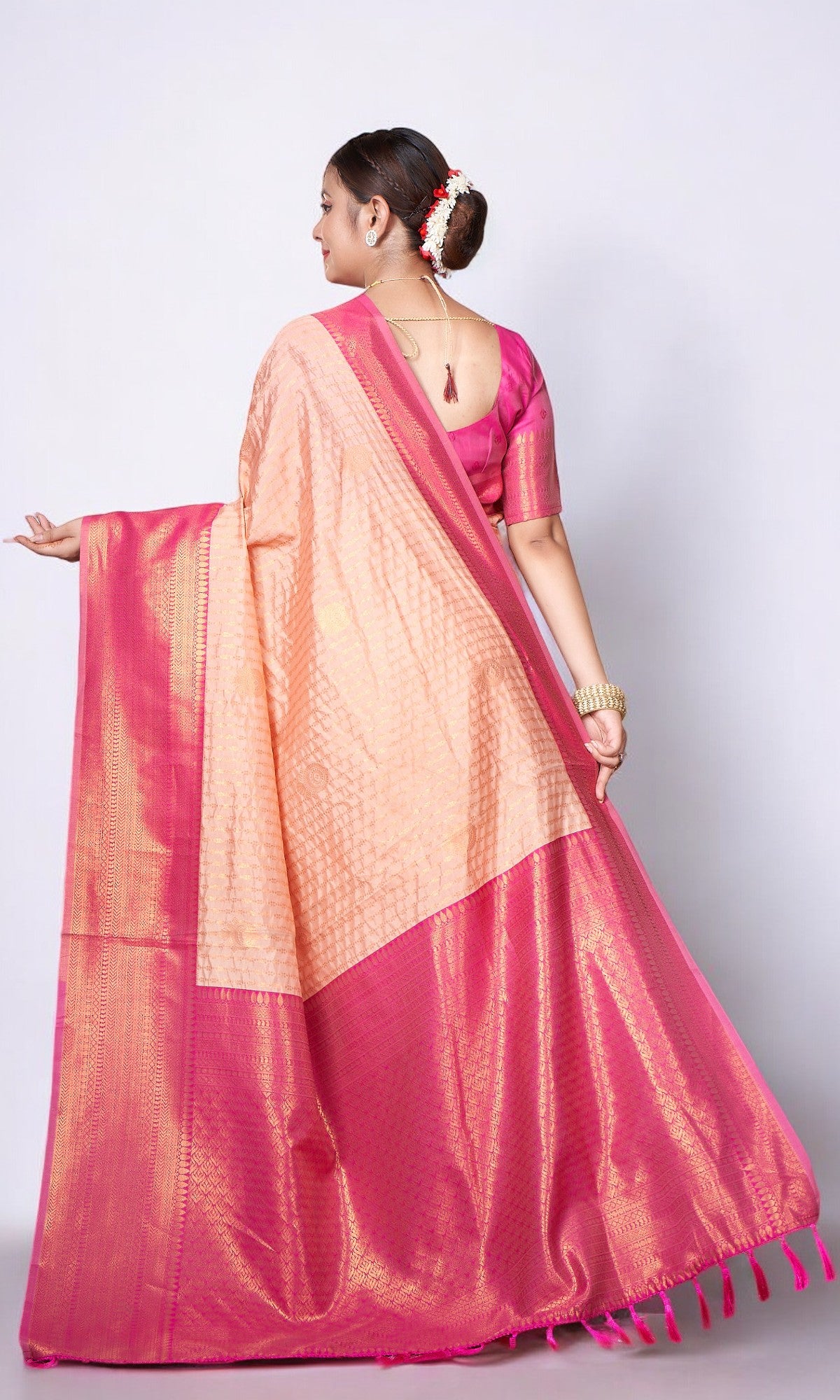 light Pink Kanjivaram Silk Saree With Jacquard Border