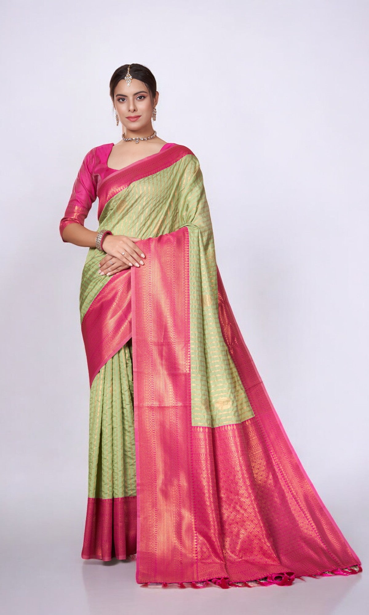 Green Kanjivaram Silk Saree With Jacquard Border