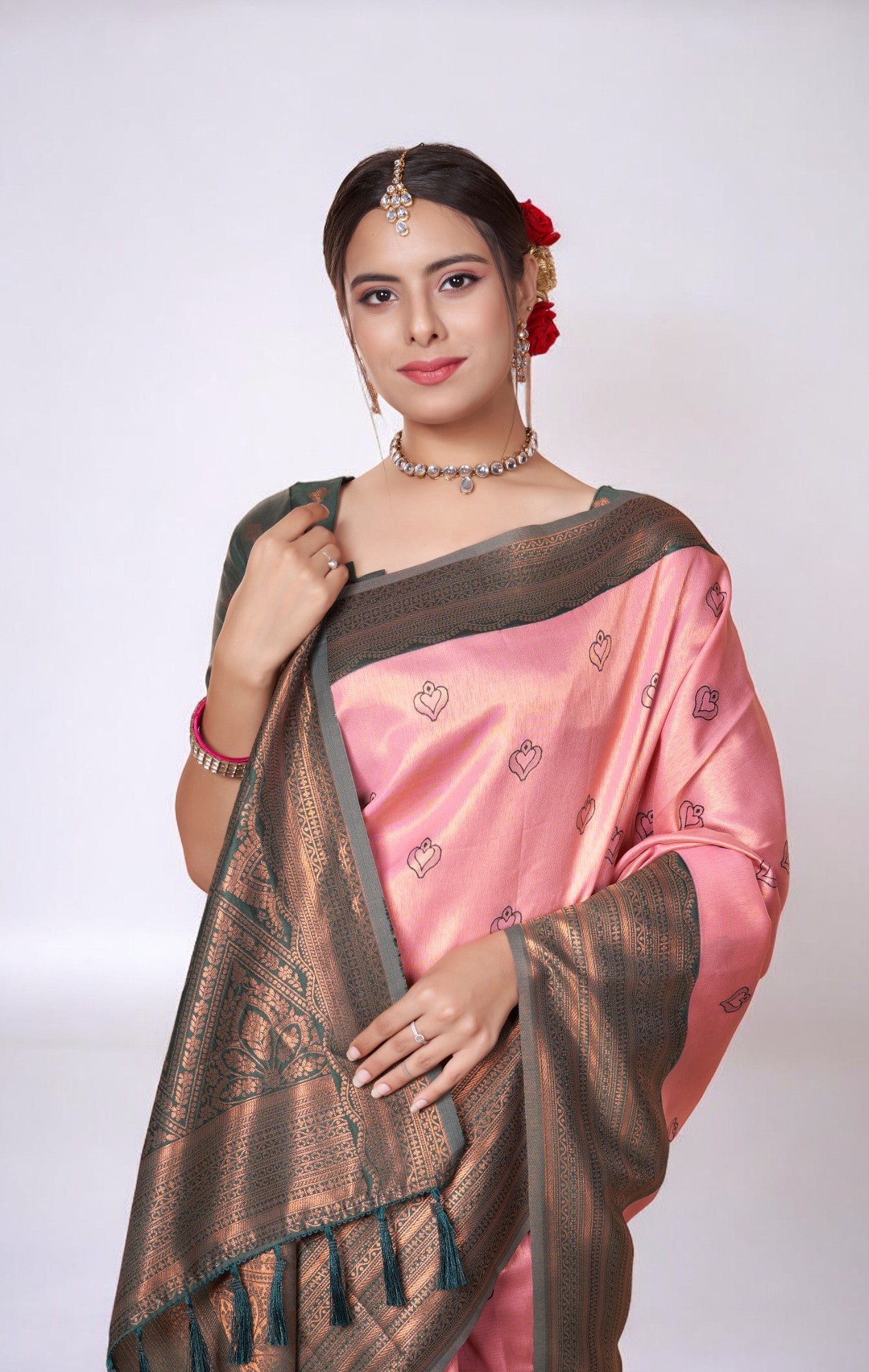 Rose Pink Kanjivaram Silk Saree With Zari Thread Artistry