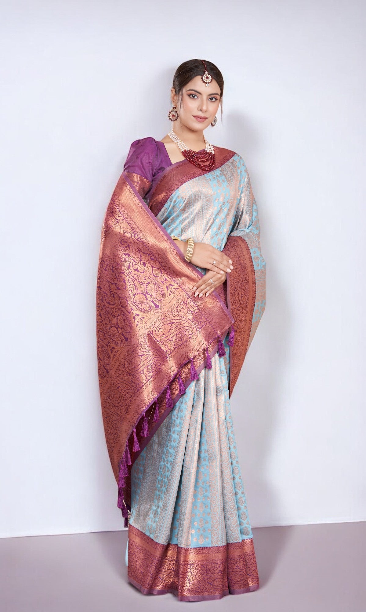 Light Blue Silk Saree With Jacquard Jari Work Pattern