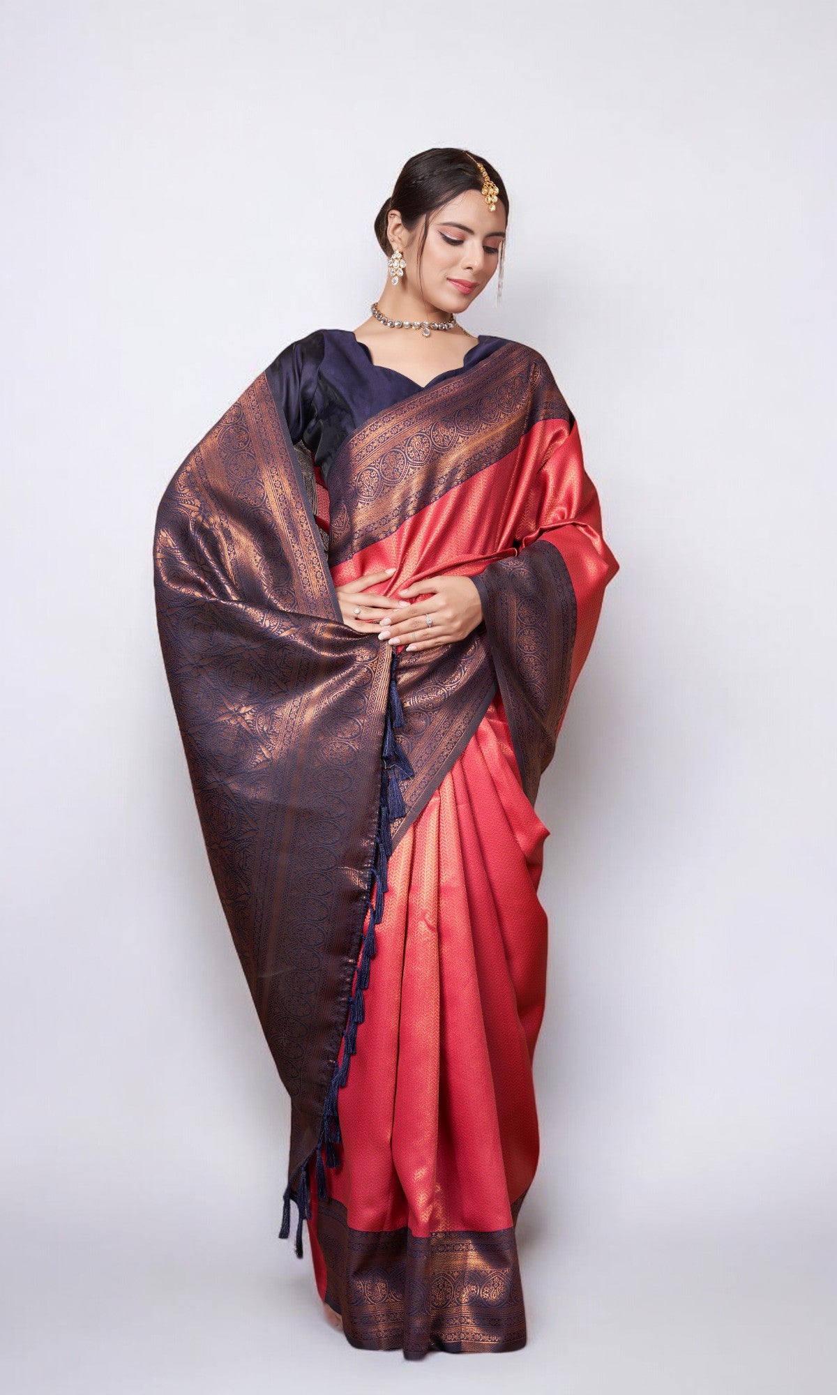 Red Silk Saree With Zari Thread Artistry