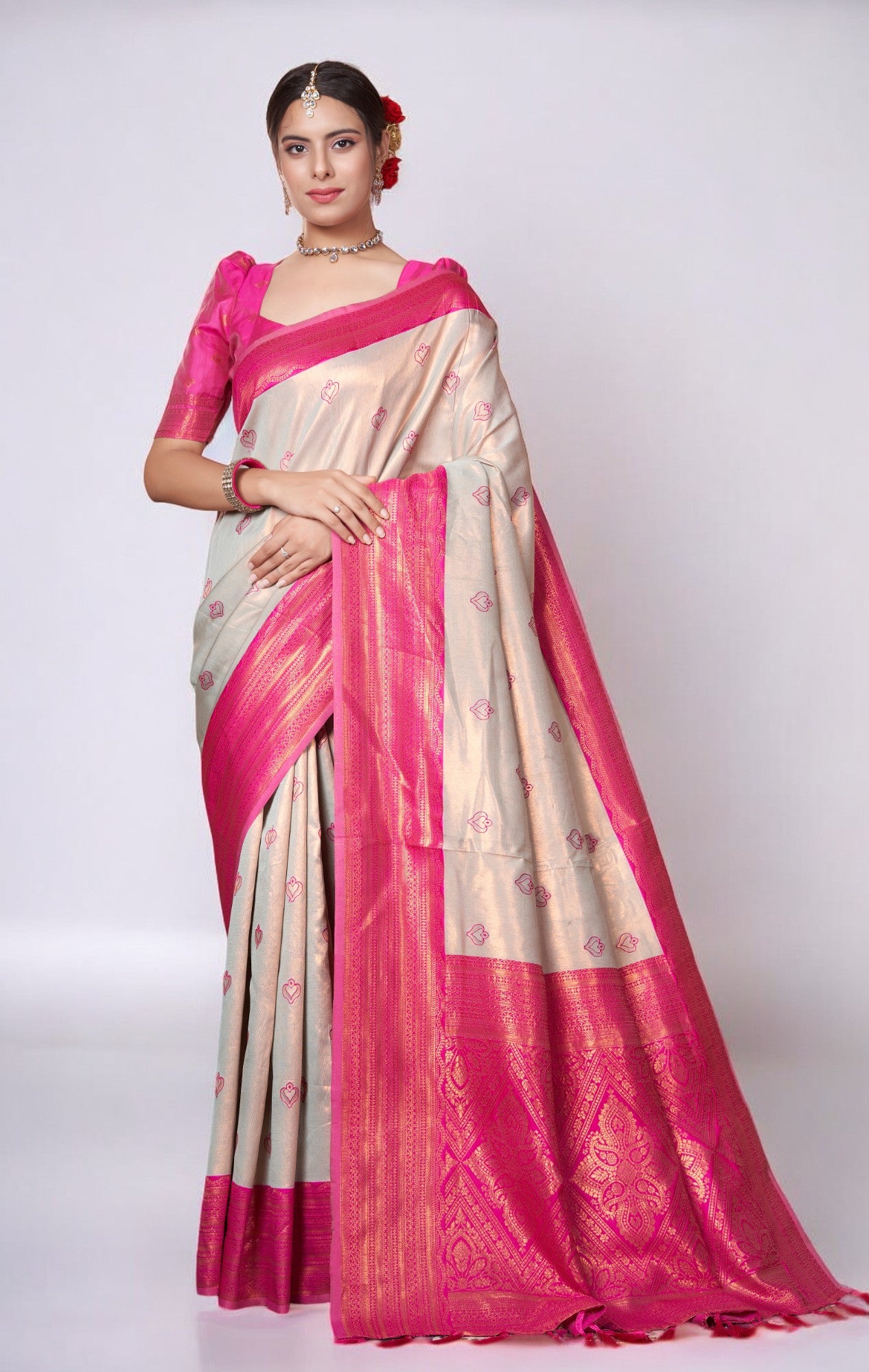 Beige Kanjivaram Silk Saree With Zari Thread Artistry