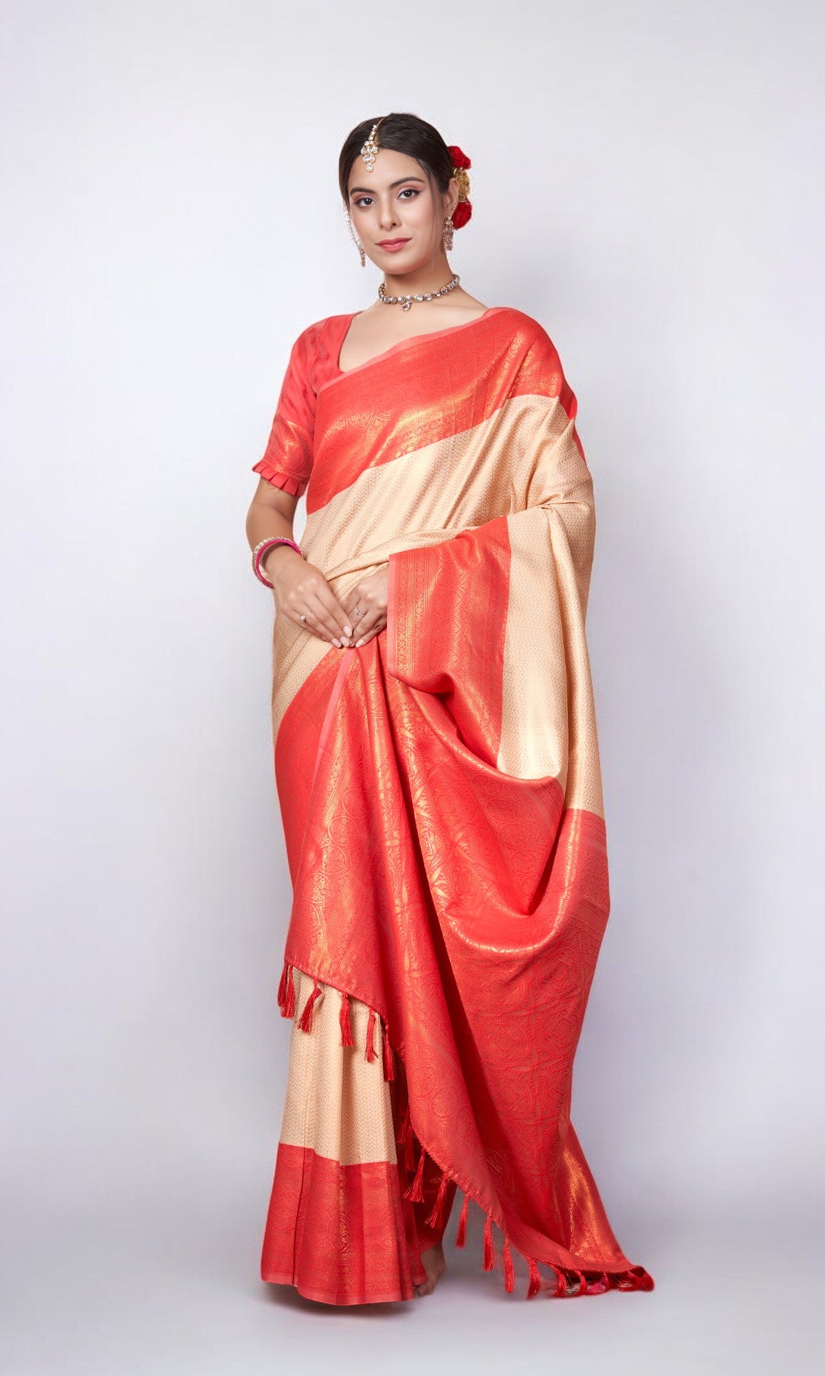 Ivory Silk Saree With Zari Thread Artistry