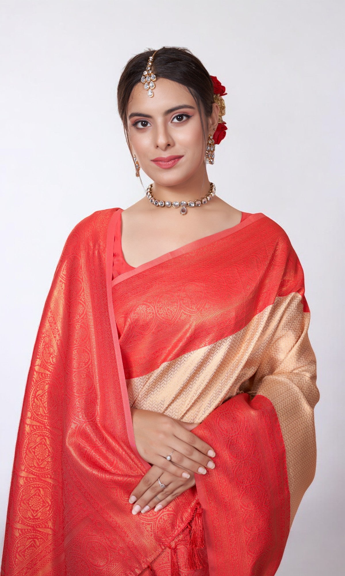 Ivory Silk Saree With Zari Thread Artistry