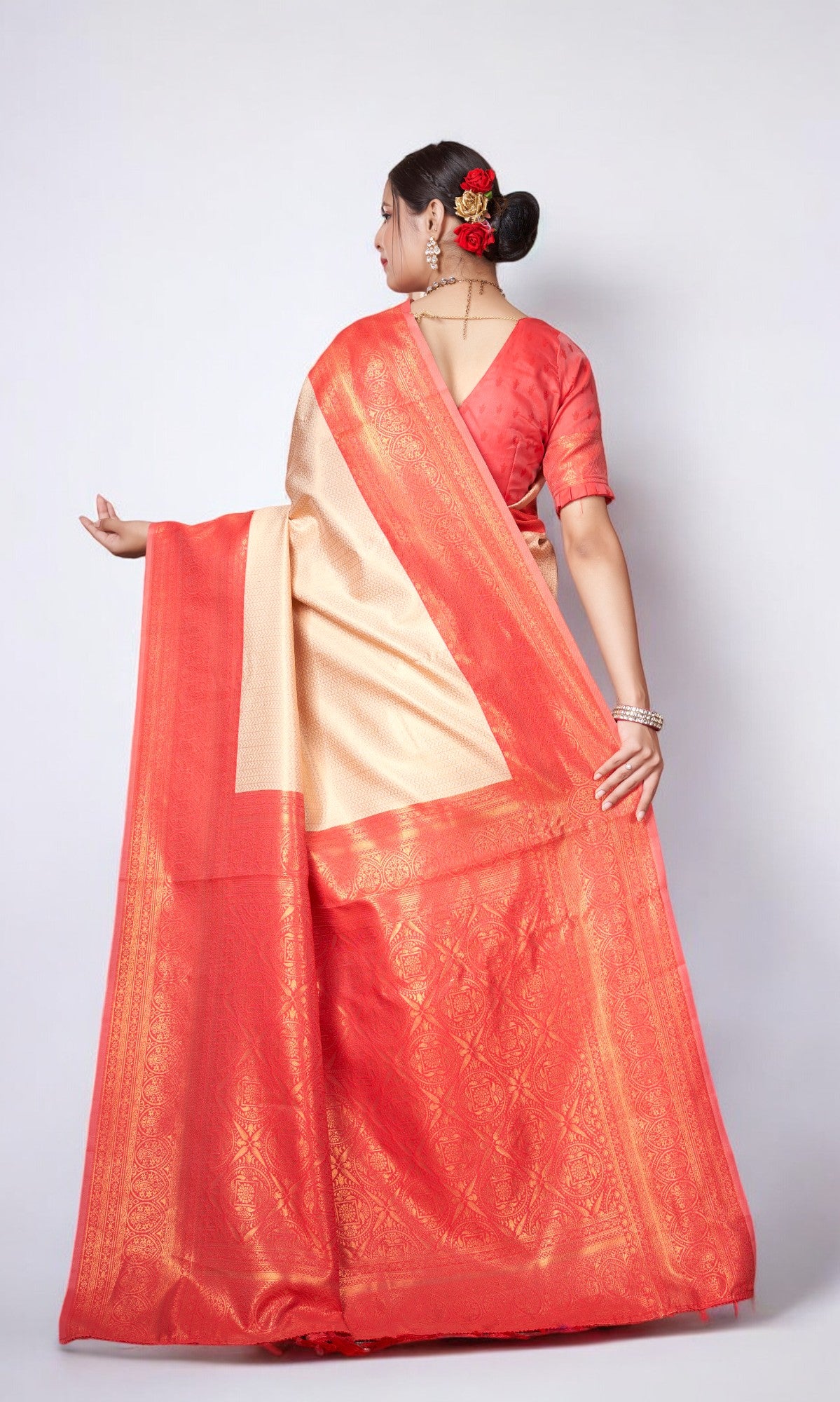 Ivory Silk Saree With Zari Thread Artistry