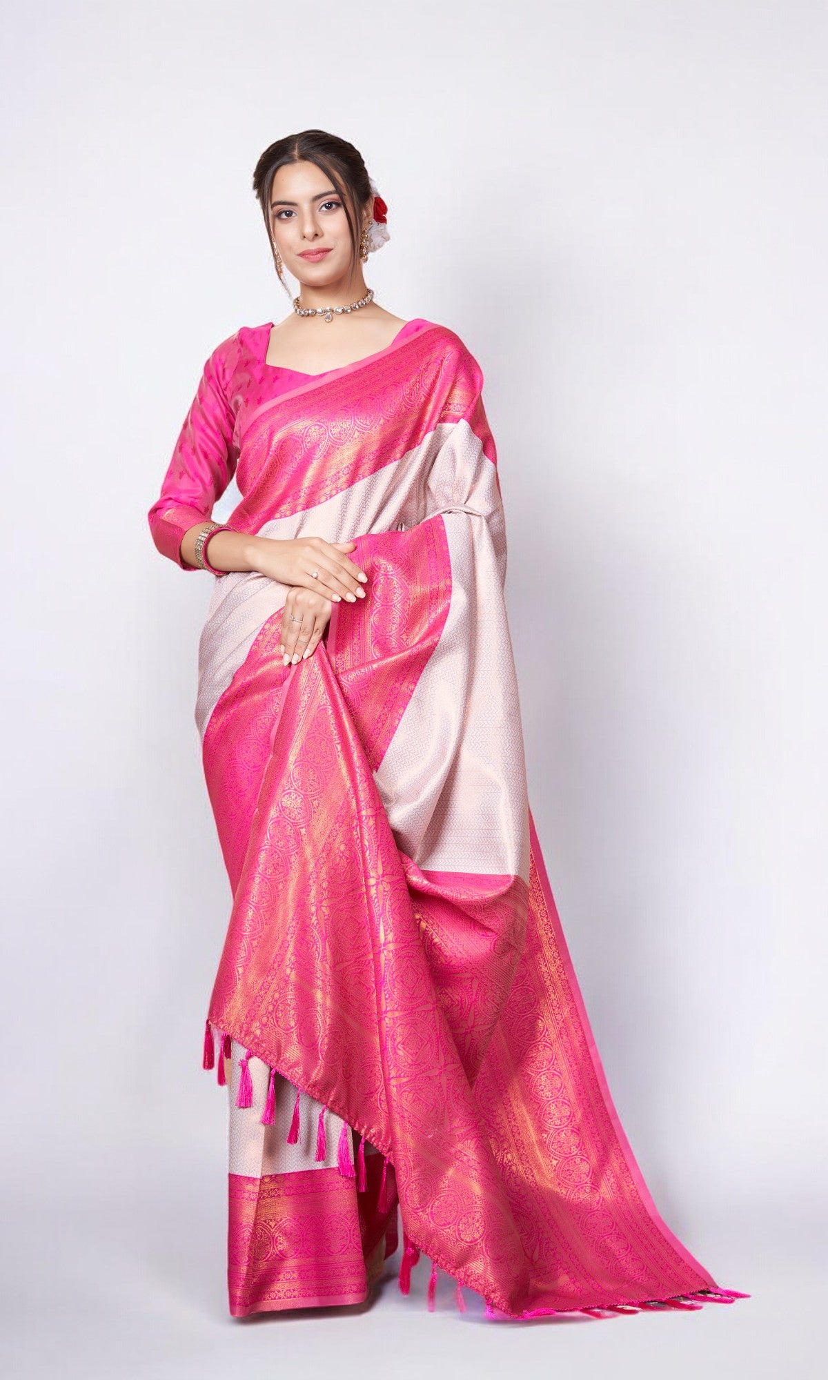 Pink Silk Saree With Zari Thread Artistry