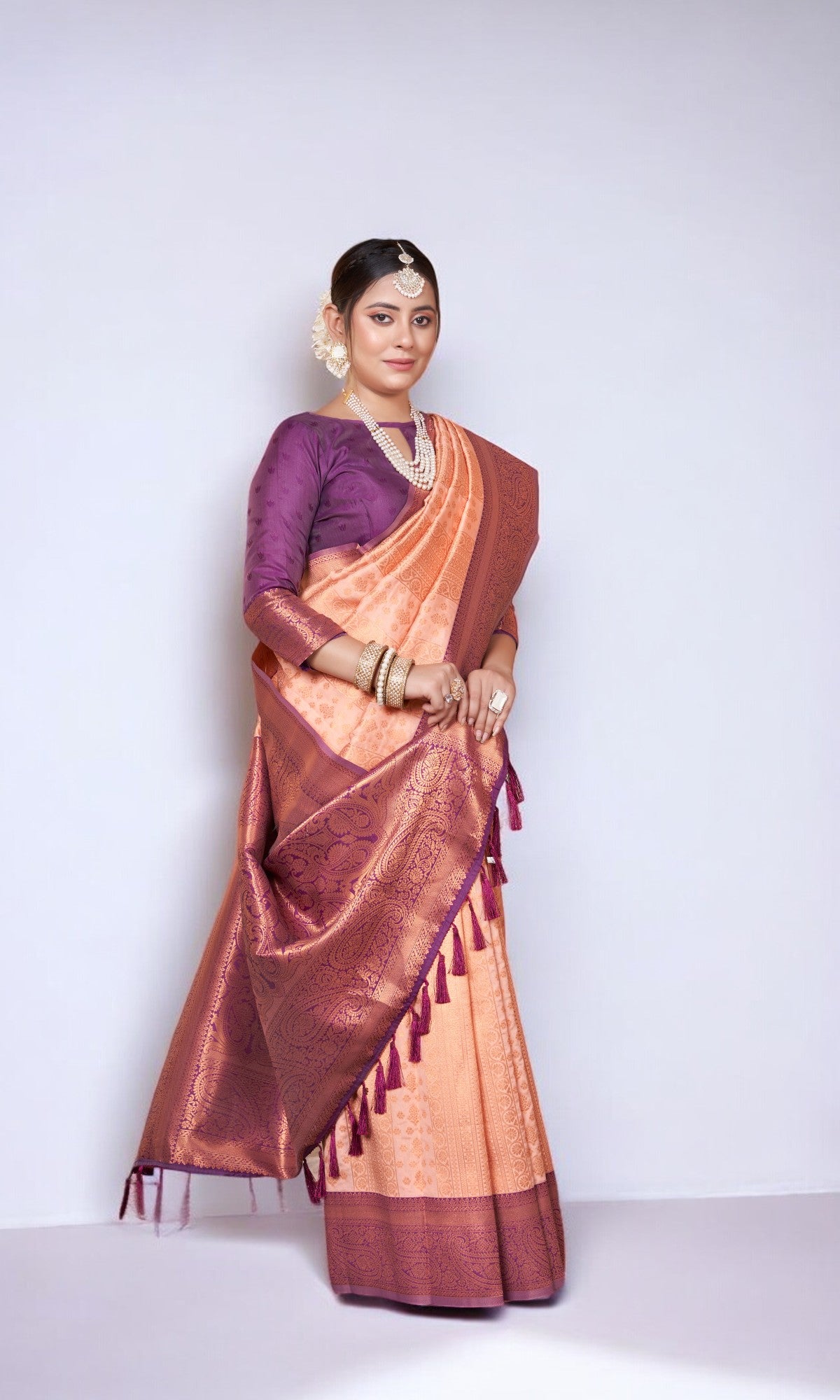 Orange Silk Saree With Jacquard Jari Work Pattern