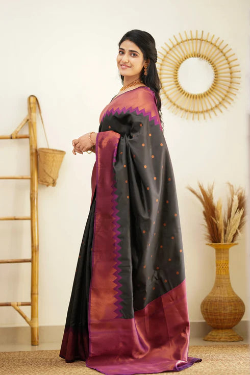 Black Silk Saree With Jacquard Work