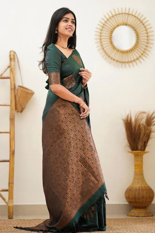 Dark Green Kanjivaram Silk Saree With Jacquard Work