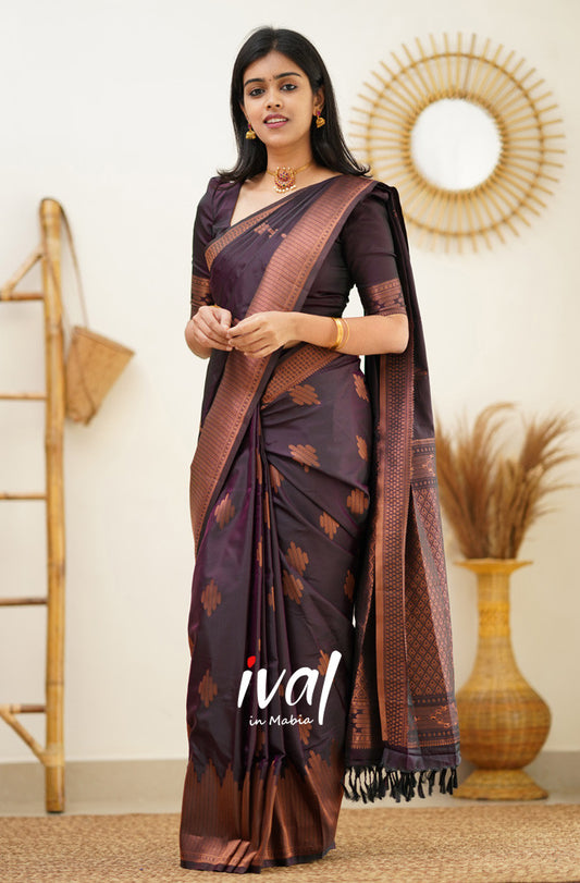 Magenta Kanjivaram Silk Saree With Jacquard Work