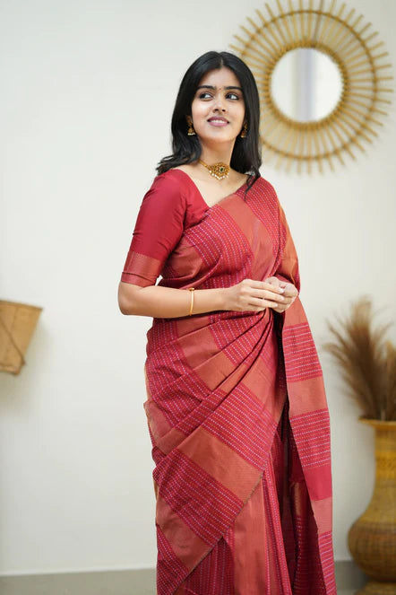 Red Silk Saree With Jacquard Work