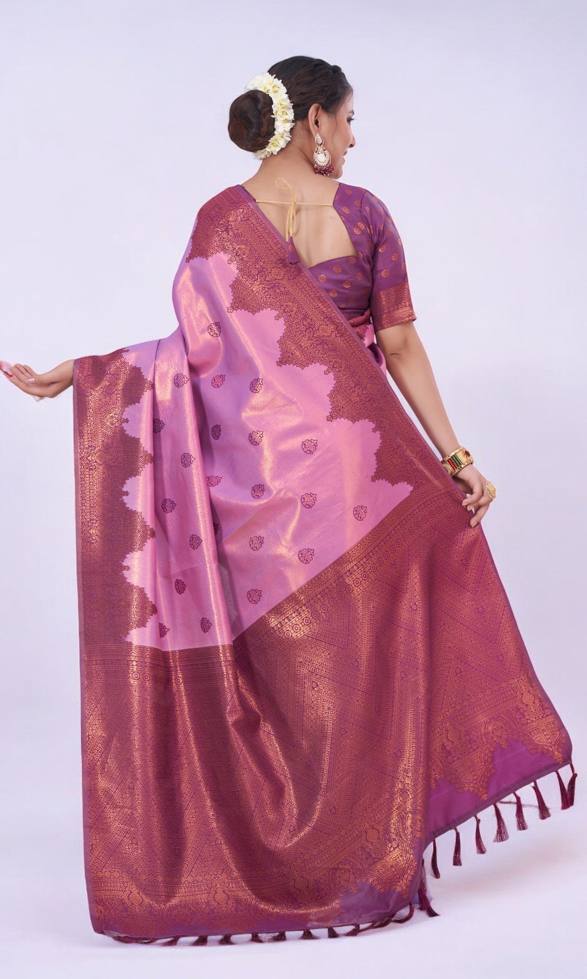 Pink Kanjivaram Silk Saree With Jari Work