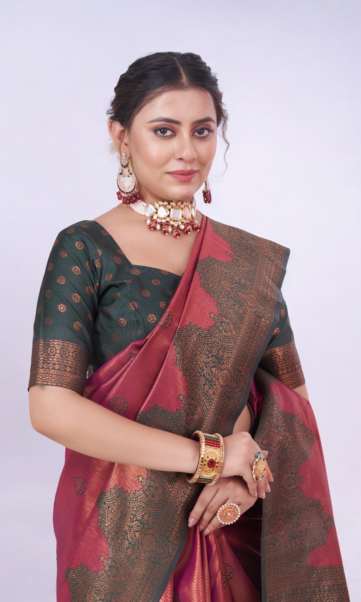 Red Silk Saree With Jari Work