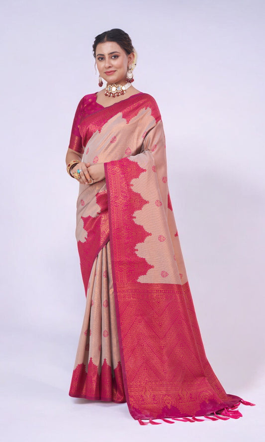 Light Pink Silk Saree With Jari Work