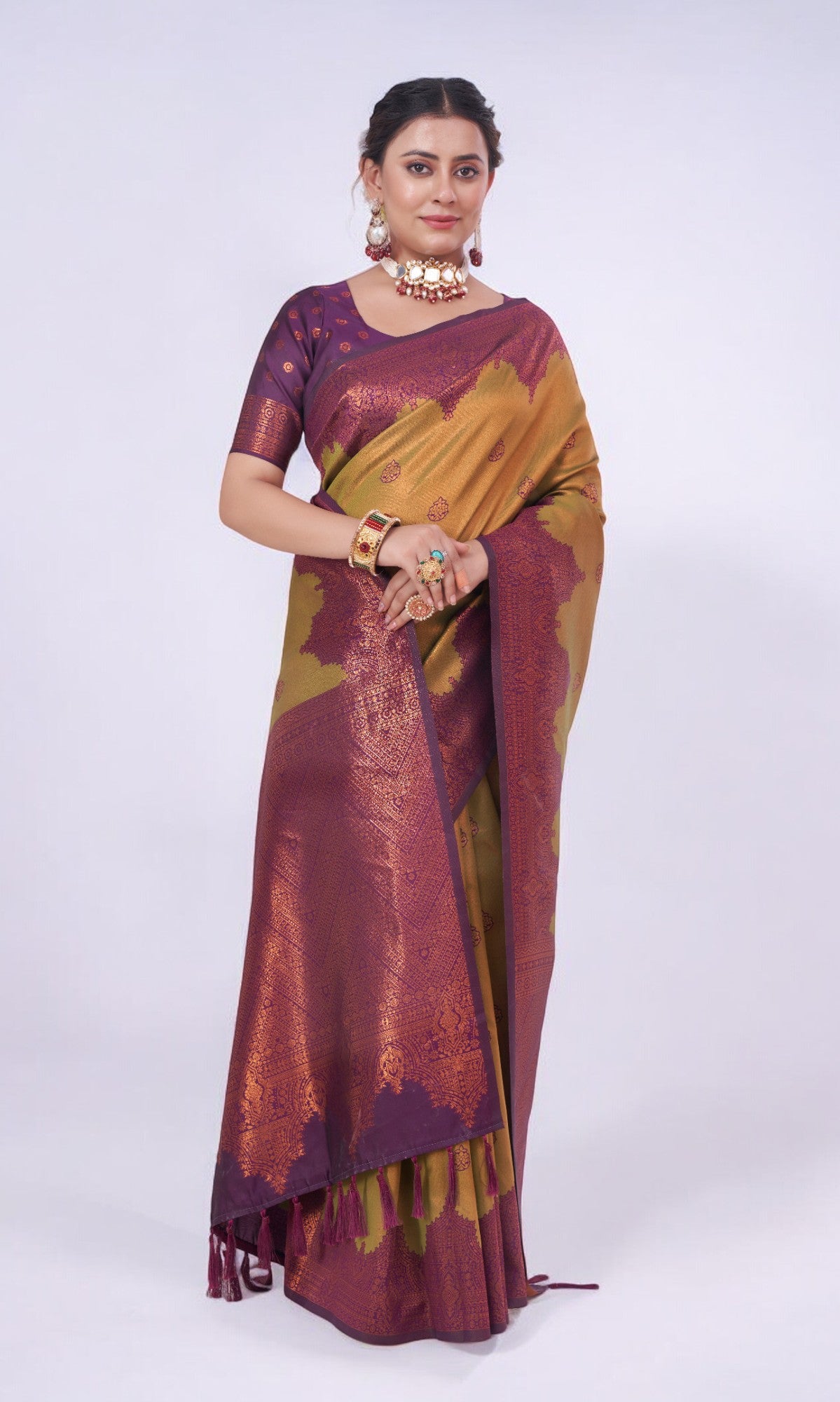 Golden Yellow Silk Saree With Jari Work